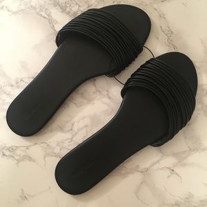 NWOT Black slip on sandals